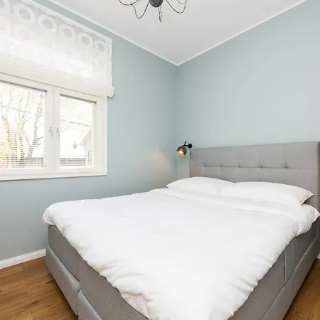 - No Contact Check In Apartment *