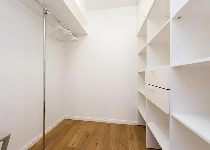 Apartament - No Contact Check In