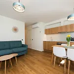 Apartament - No Contact Check In *